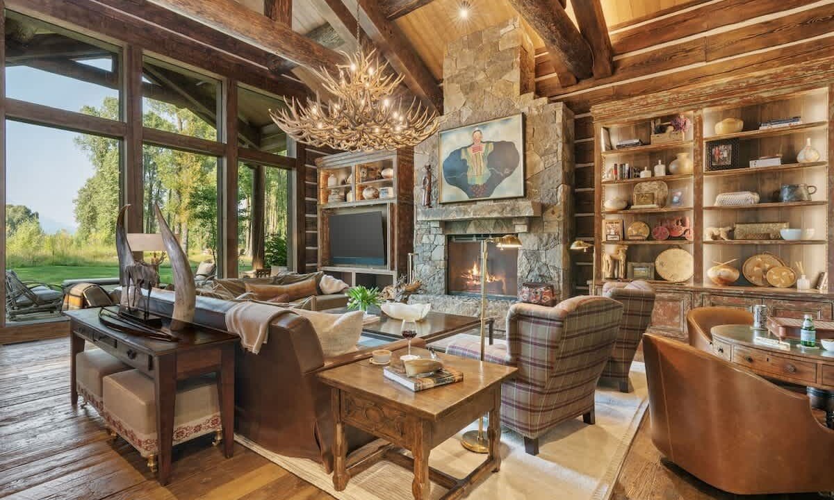 Photo of Livingroom in John Dodge