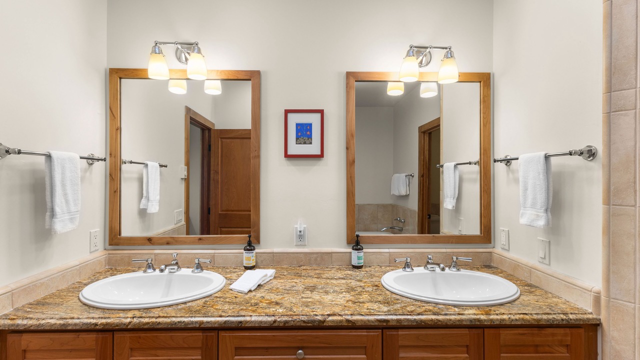 Photo of Bathroom in Elkhorn Village
