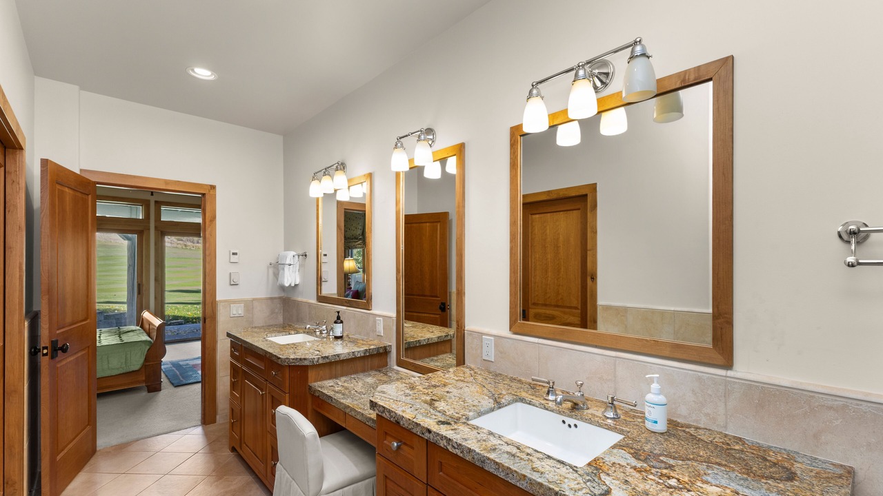 Photo of Bathroom in Elkhorn Village