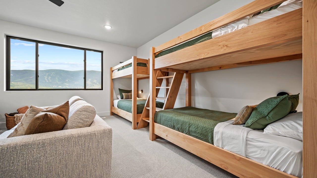 Photo of Bedroom in Wolf Creek