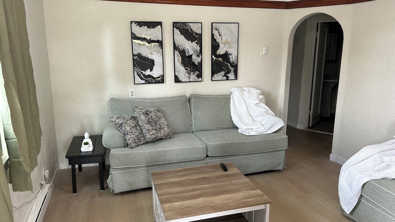 Photo of Livingroom in Burley