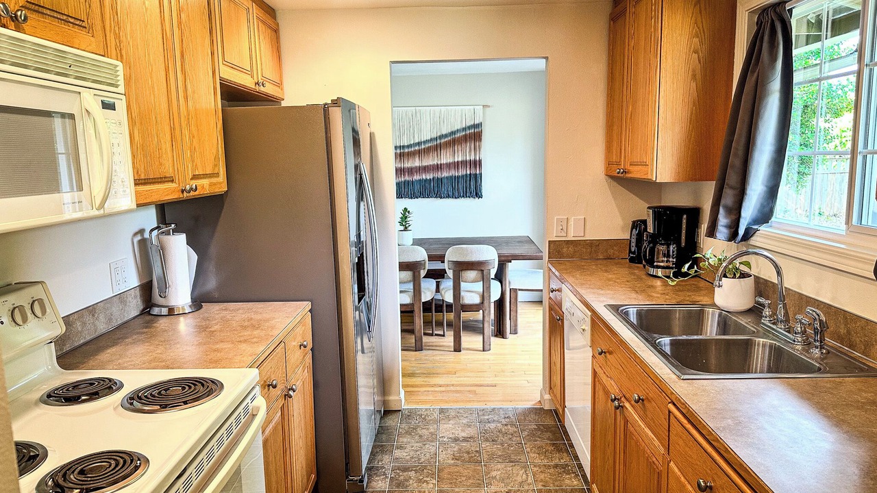 Photo of Kitchen in East Lake Hills