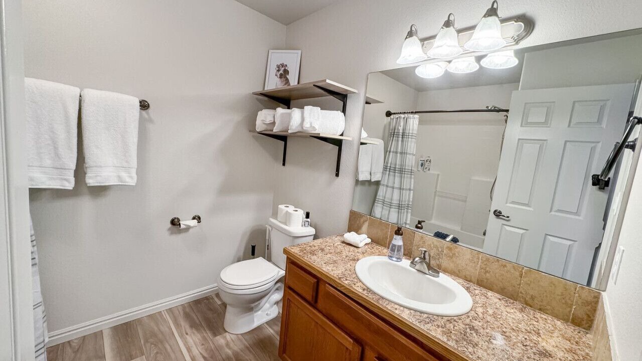 Photo of Bathroom in Donnelly