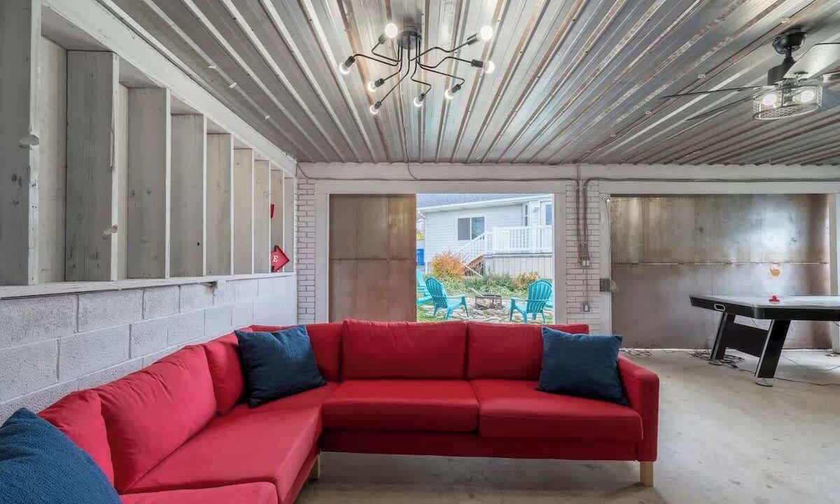Photo of Livingroom in Lakeview