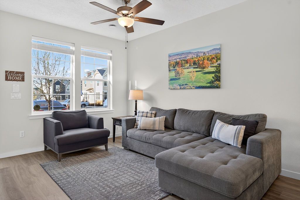Photo of Livingroom in Southwest Ada County Alliance