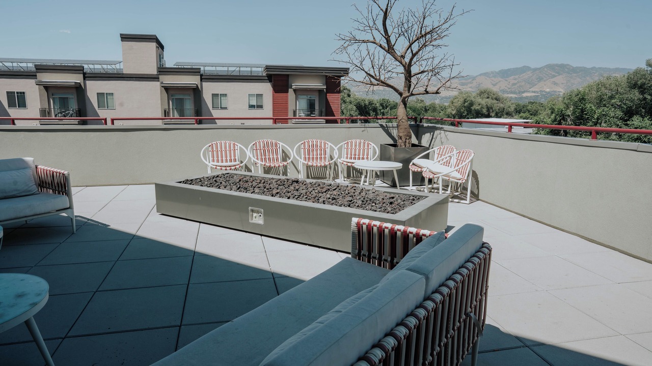 Photo of Patio Balcony in People's Freeway