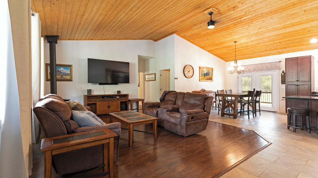 Photo of Livingroom in Alberton