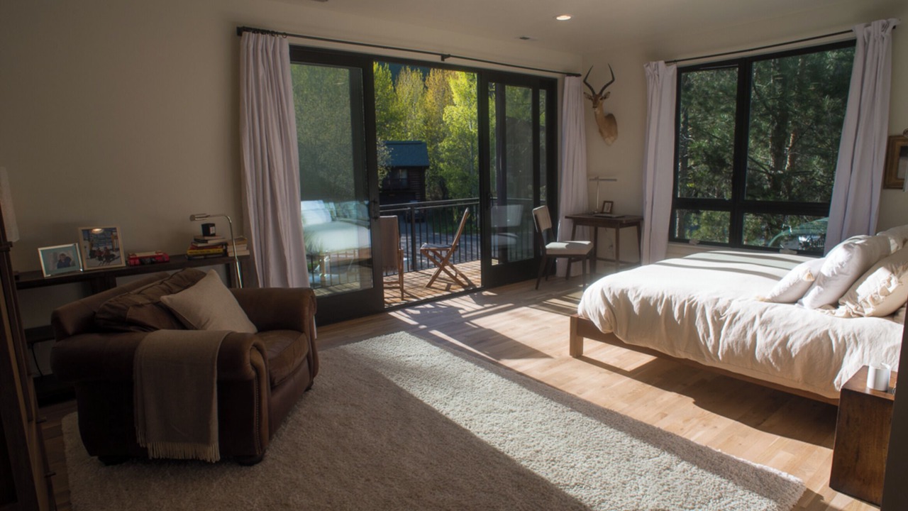 Photo of Bedroom in Warm Springs