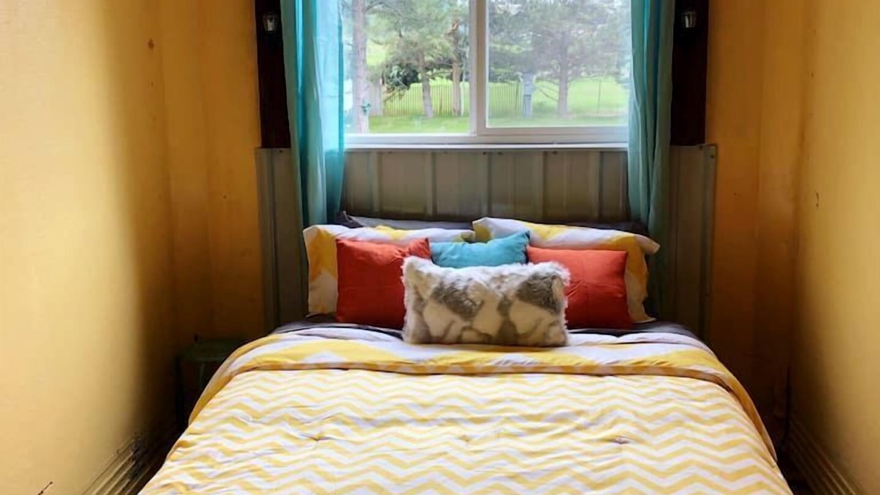 Photo of Bedroom in Palisades