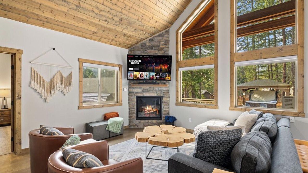 Photo of Livingroom in Ronald