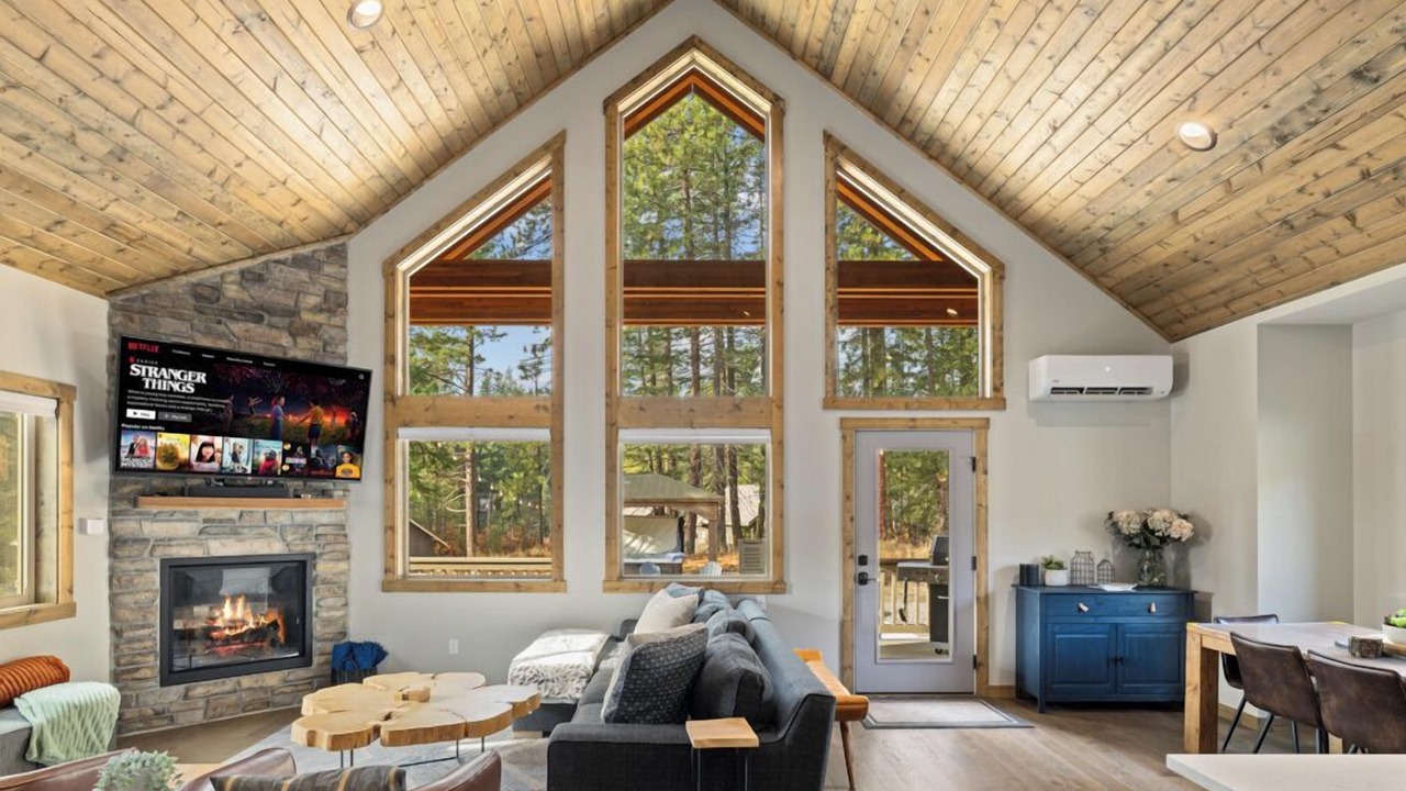 Photo of Livingroom in Ronald