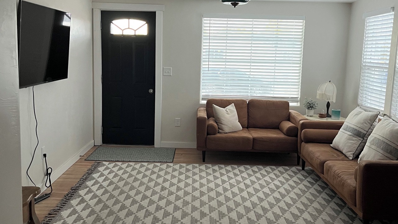 Photo of Livingroom in Owyhee County