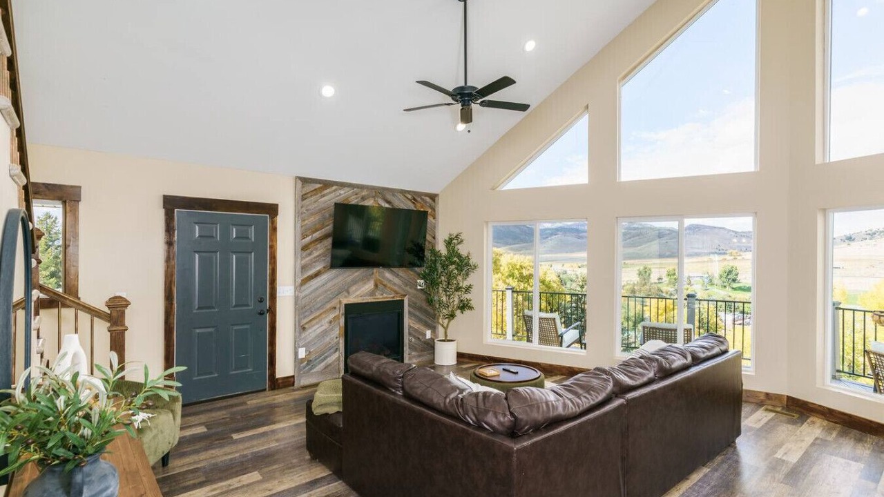 Photo of Livingroom in Lava Hot Springs