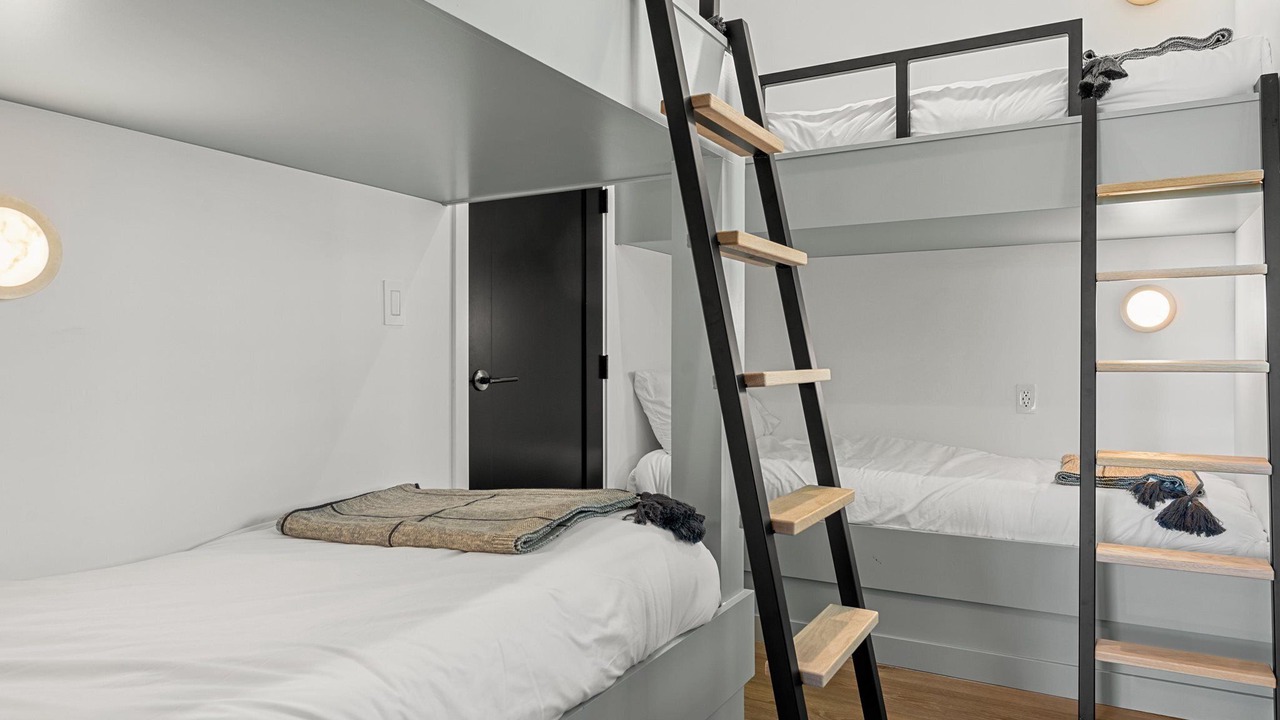 Photo of Bedroom in Garden City