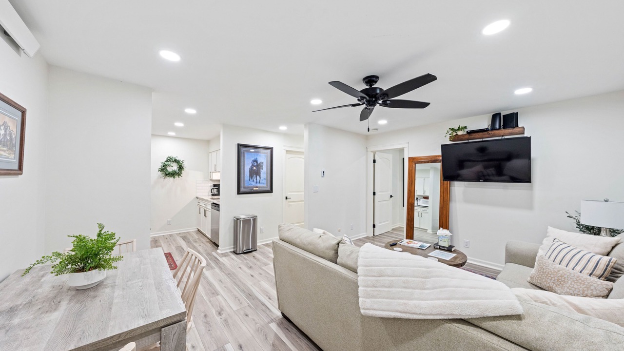 Photo of Livingroom in Teton Village
