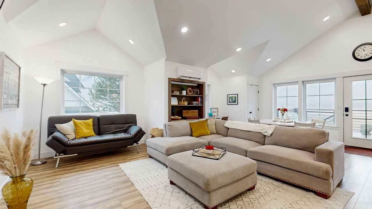 Photo of Livingroom in Burley