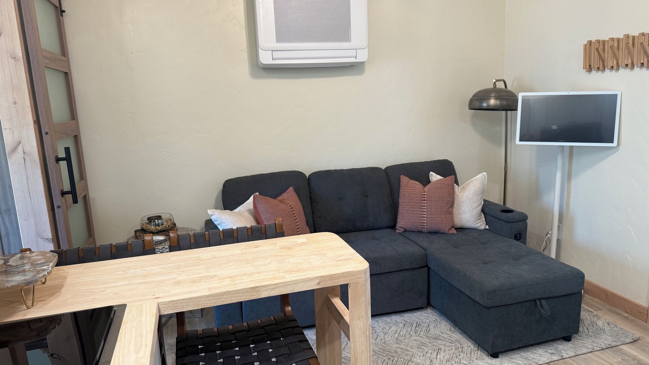 Photo of Livingroom in Livingston
