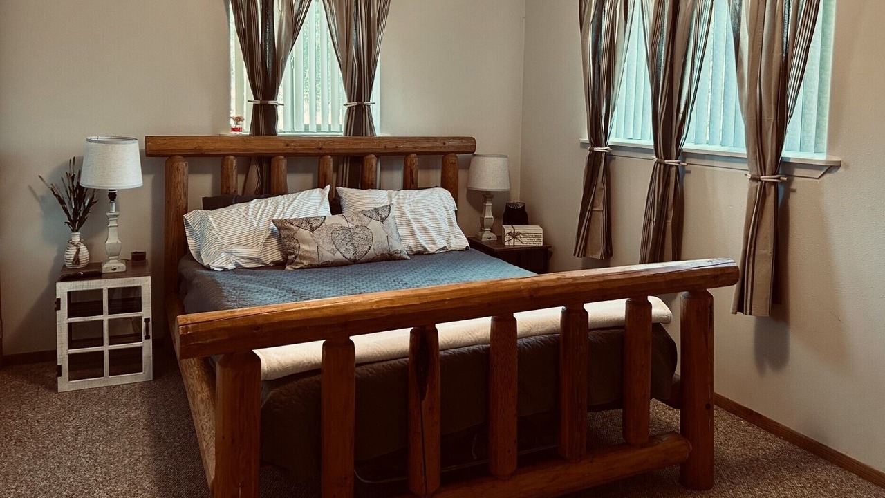Photo of Bedroom in Ahsahka