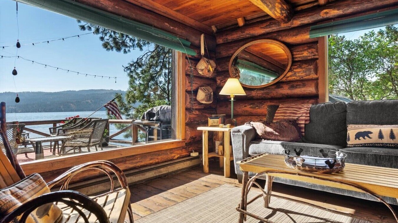 Photo of Livingroom in Harrison