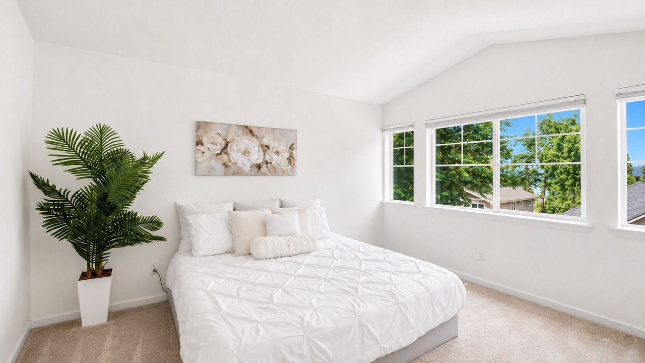 Photo of Bedroom in Inglewood