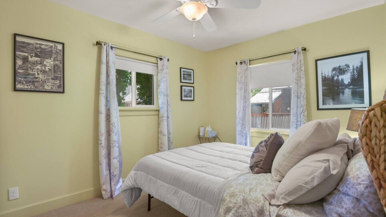 Photo of Bedroom in Manito