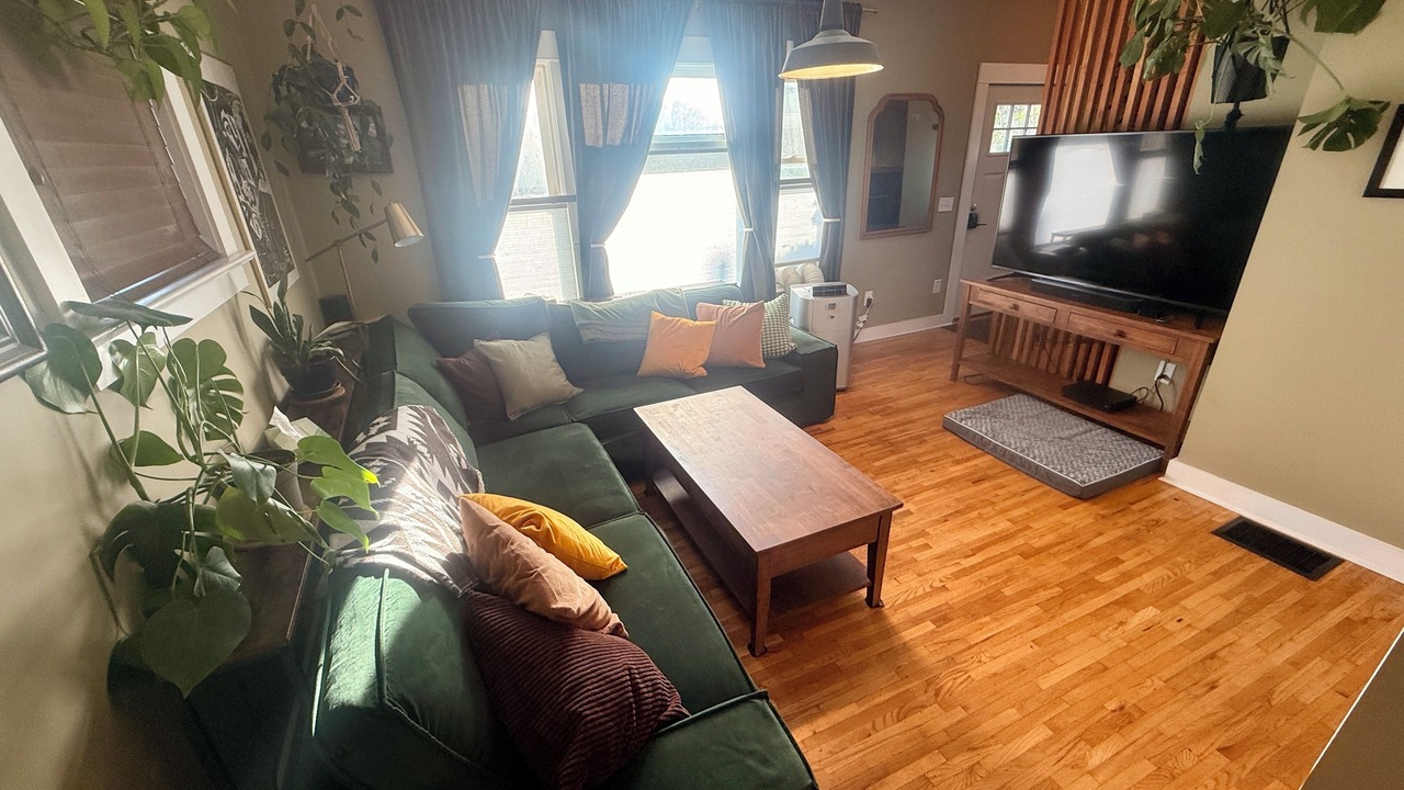 Photo of Livingroom in Vernon