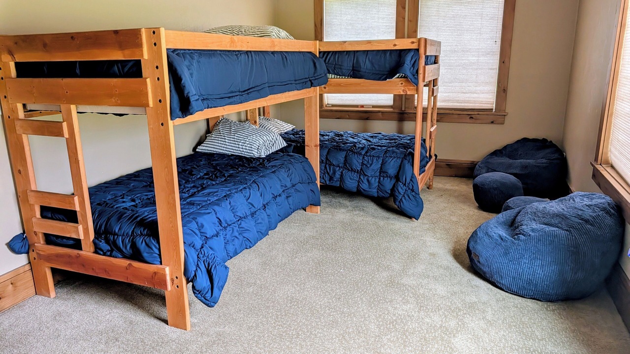 Photo of Bedroom in Ririe