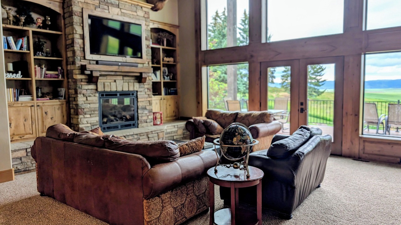 Photo of Livingroom in Ririe