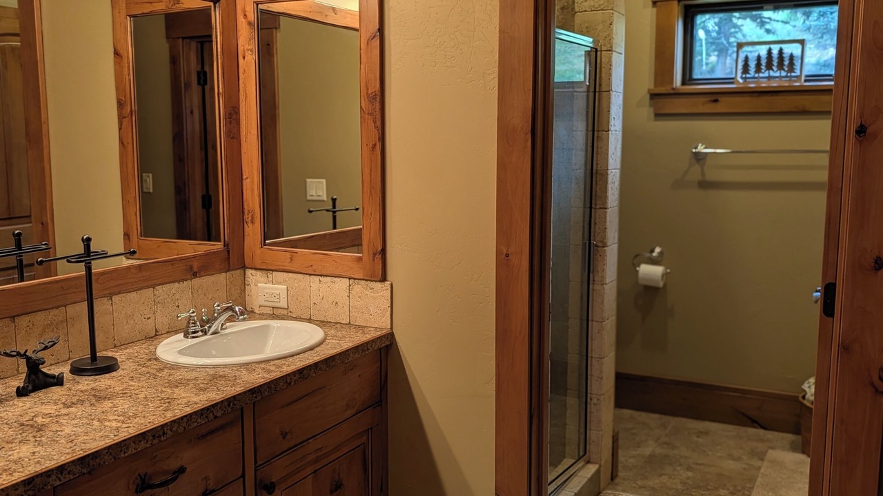 Photo of Bathroom in Ririe
