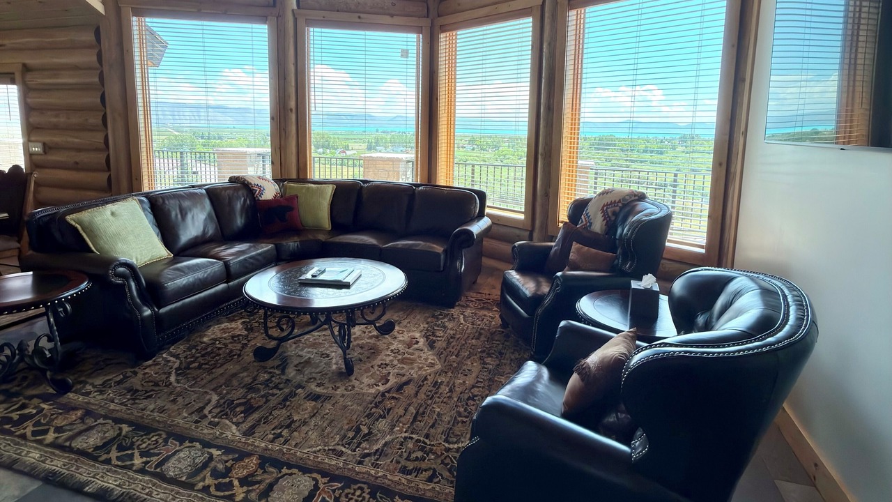 Photo of Livingroom in St. Charles