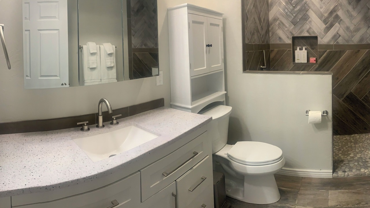 Photo of Bathroom in Powell