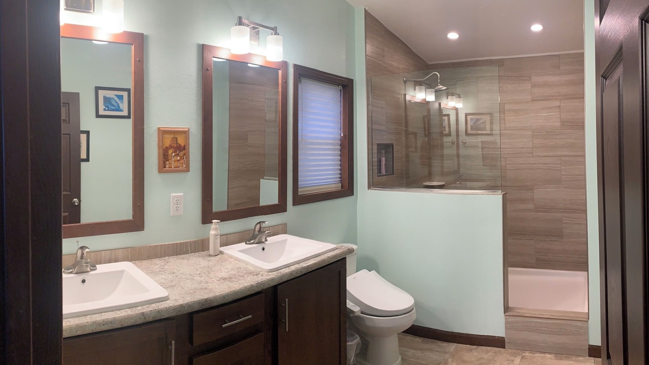 Photo of Bathroom in Powell
