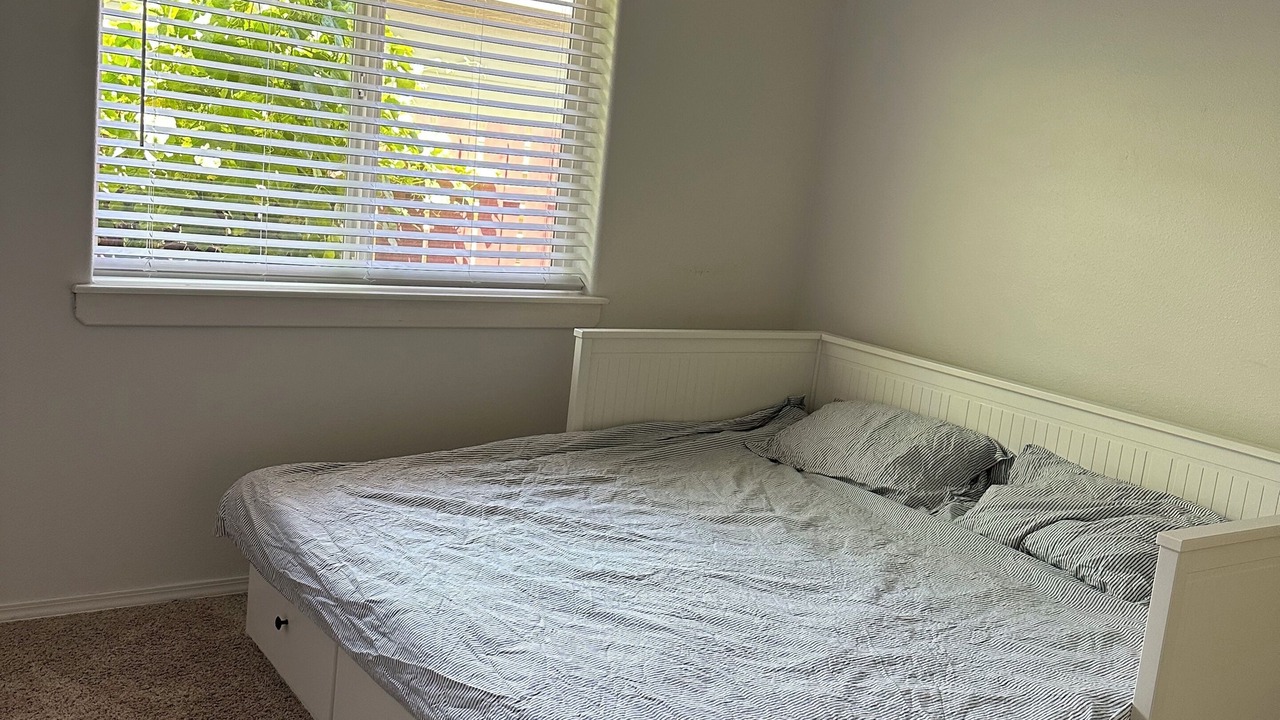 Photo of Bedroom in Troutdale
