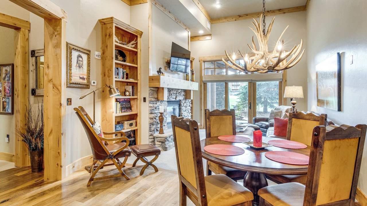 Photo of Livingroom in Victor