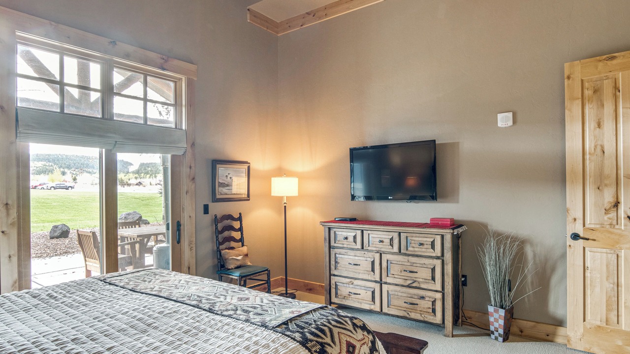 Photo of Bedroom in Victor
