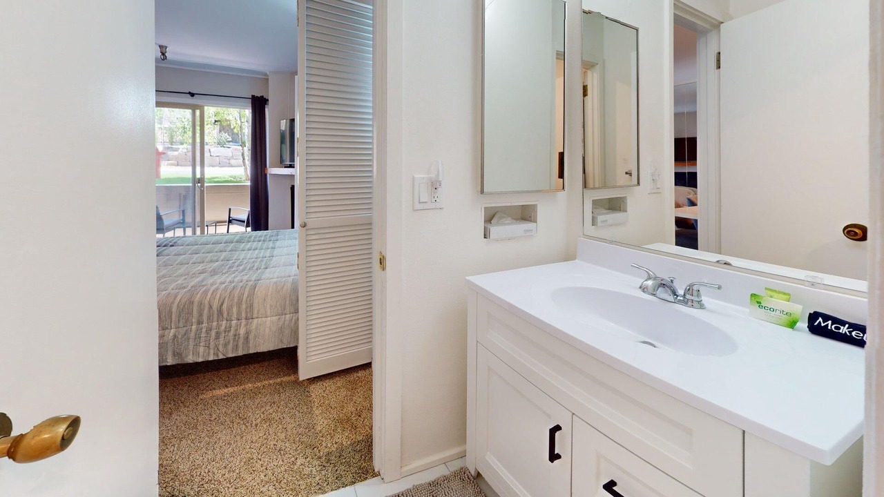 Photo of Bathroom in Elkhorn Village