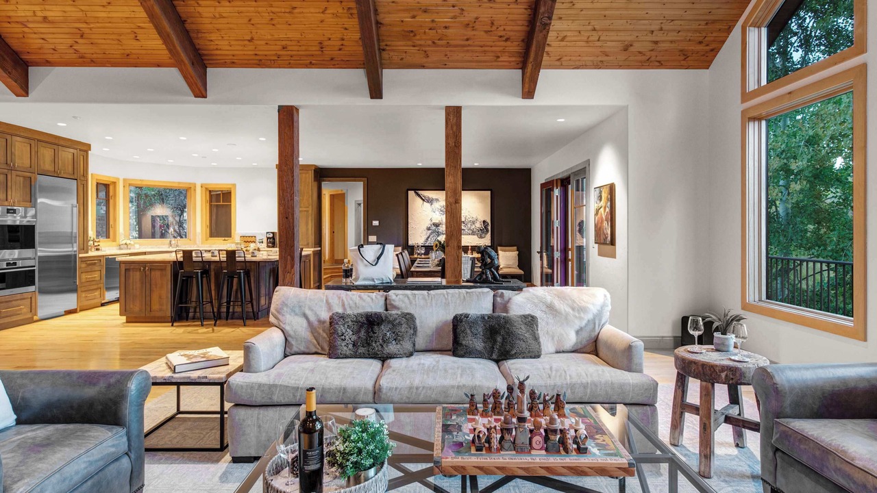 Photo of Livingroom in North Gros Ventre