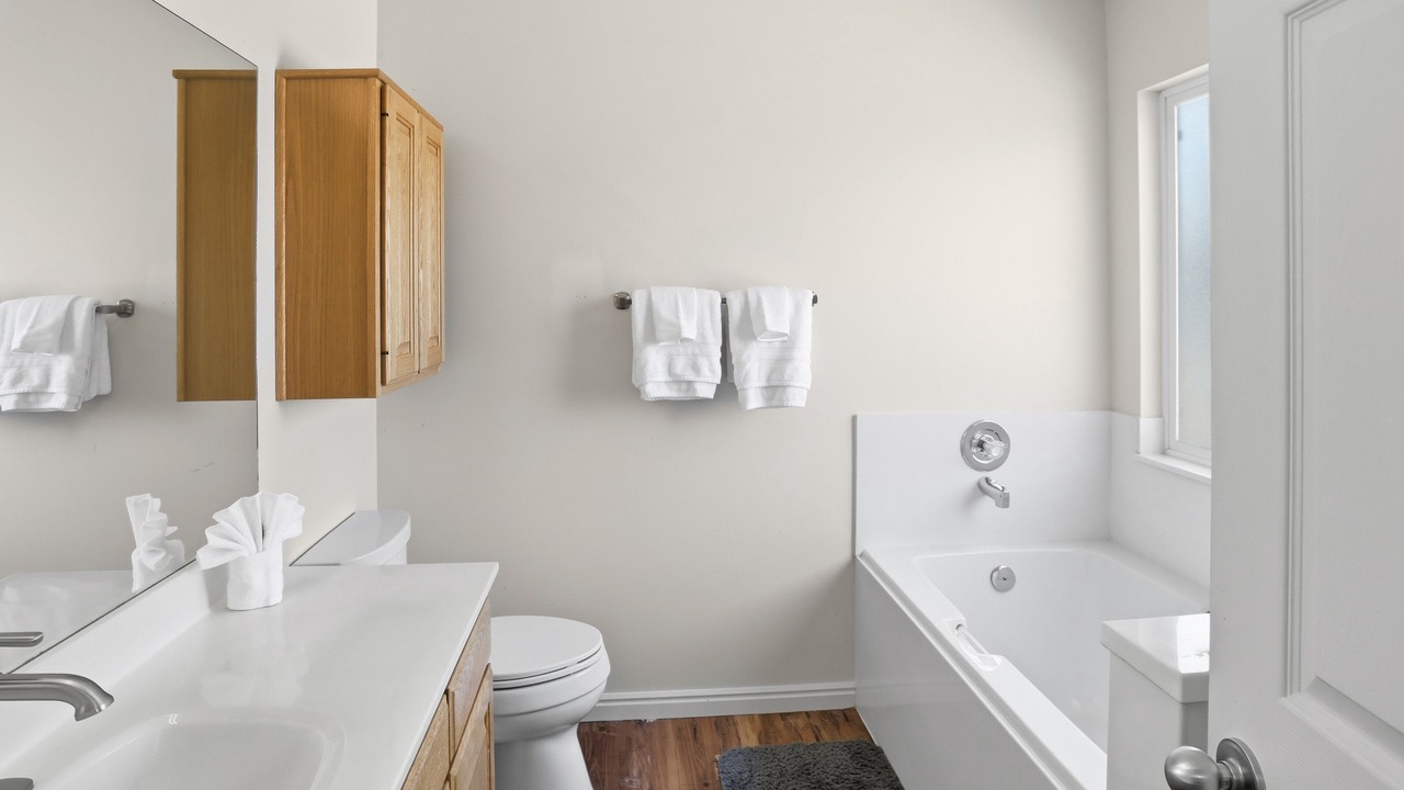 Photo of Bathroom in Roy