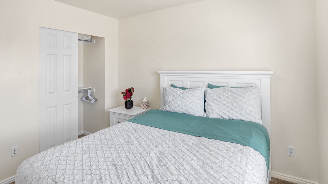Photo of Bedroom in Roy