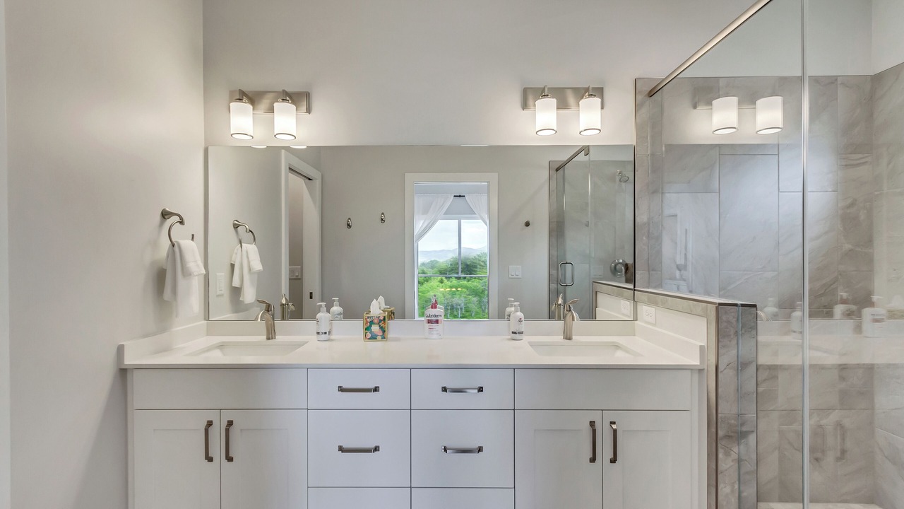 Photo of Bathroom in Wolf Creek