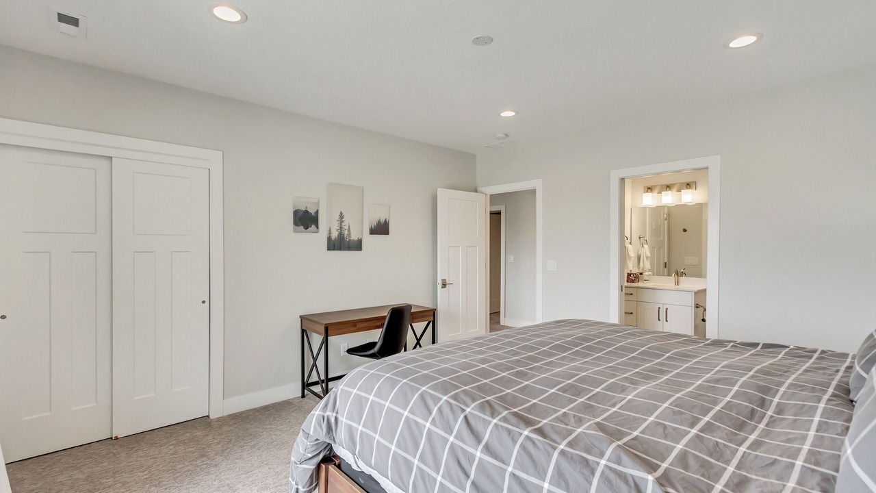 Photo of Bedroom in Wolf Creek