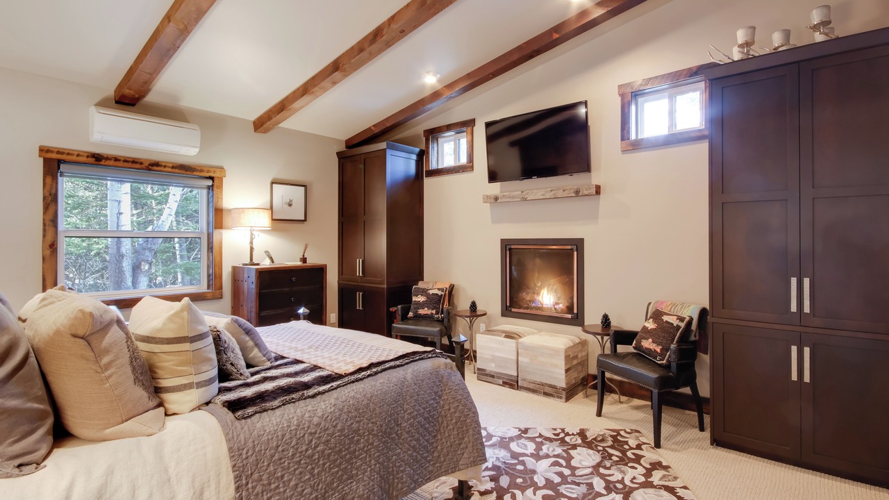 Photo of Bedroom in McLeod