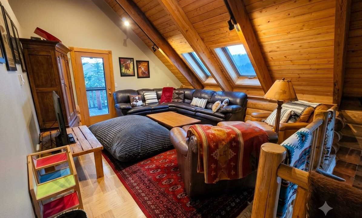 Photo of Livingroom in Enterprise