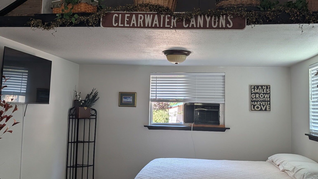 Photo of Bedroom in Riggins
