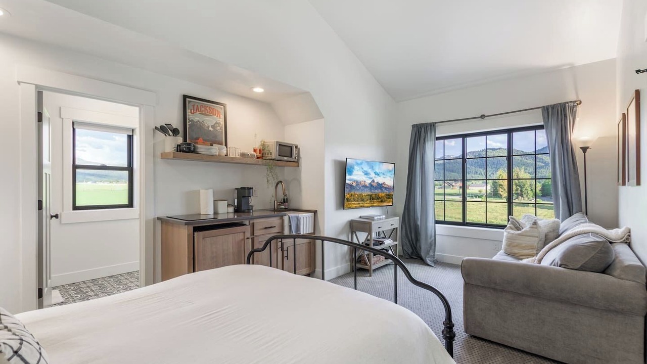 Photo of Bedroom in Victor