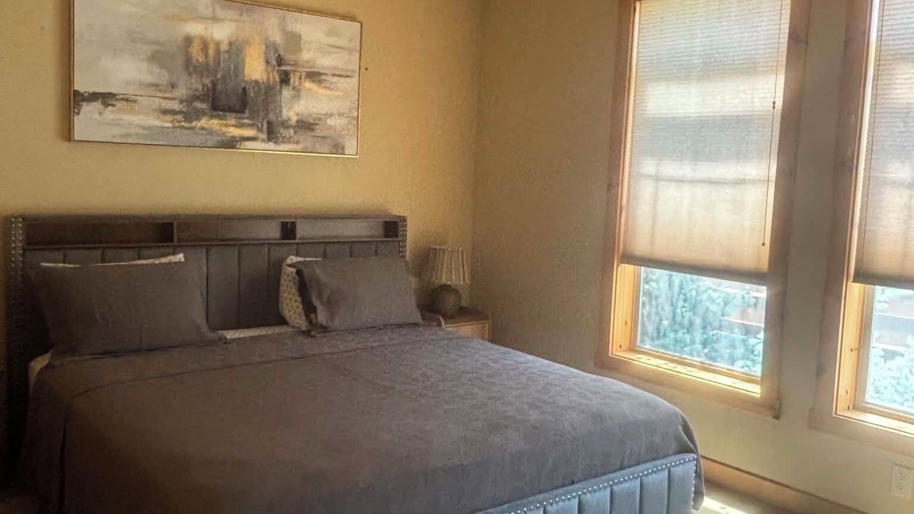 Photo of Bedroom in Gardiner