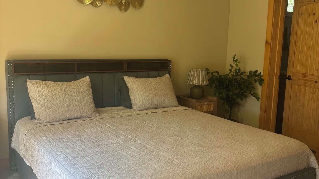 Photo of Bedroom in Gardiner