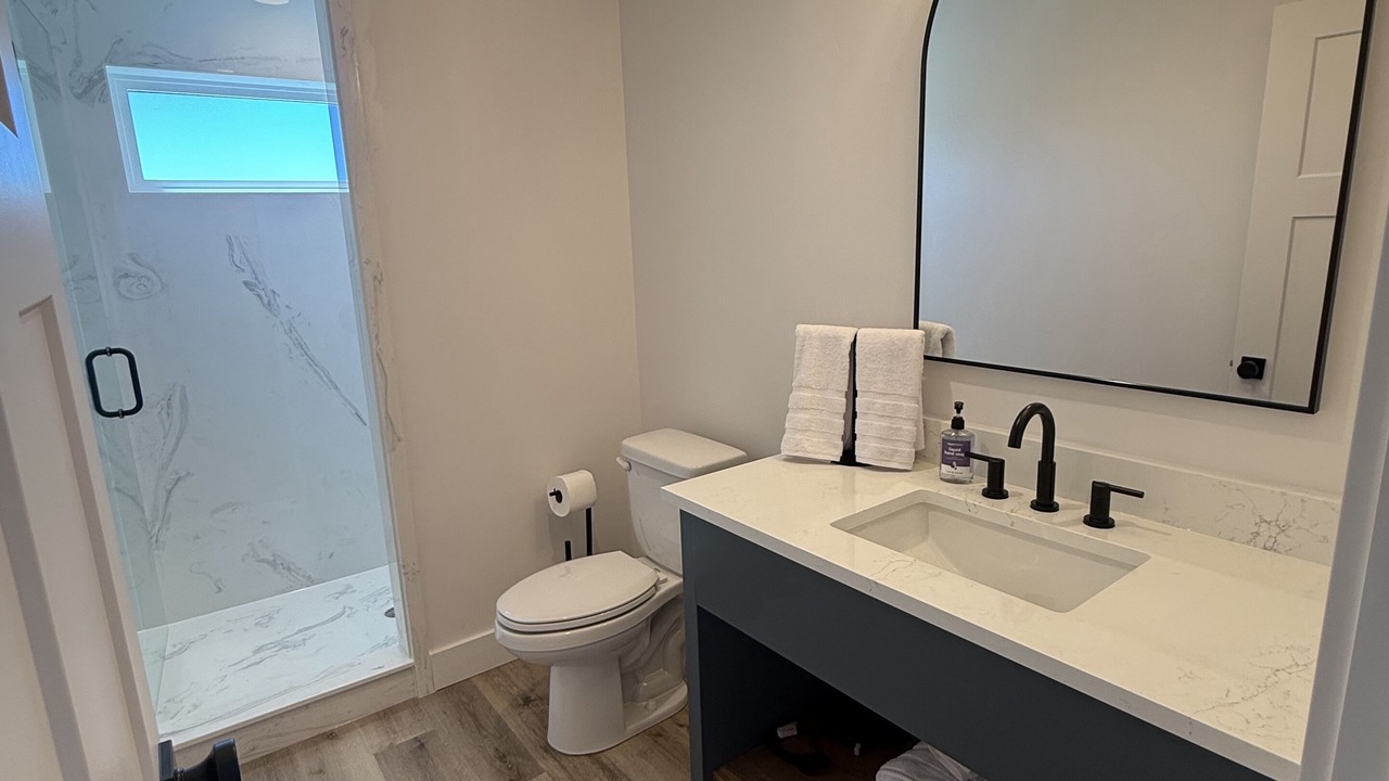Photo of Bathroom in Garden City