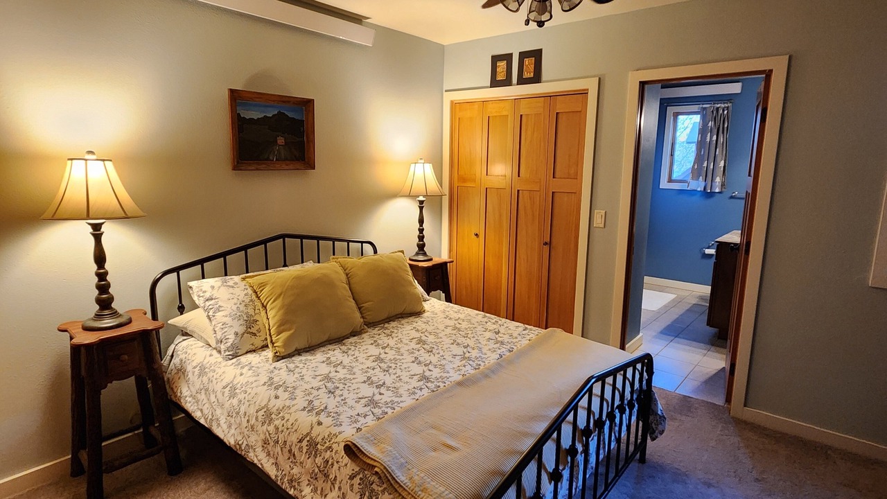 Photo of Bedroom in Alpine Northeast