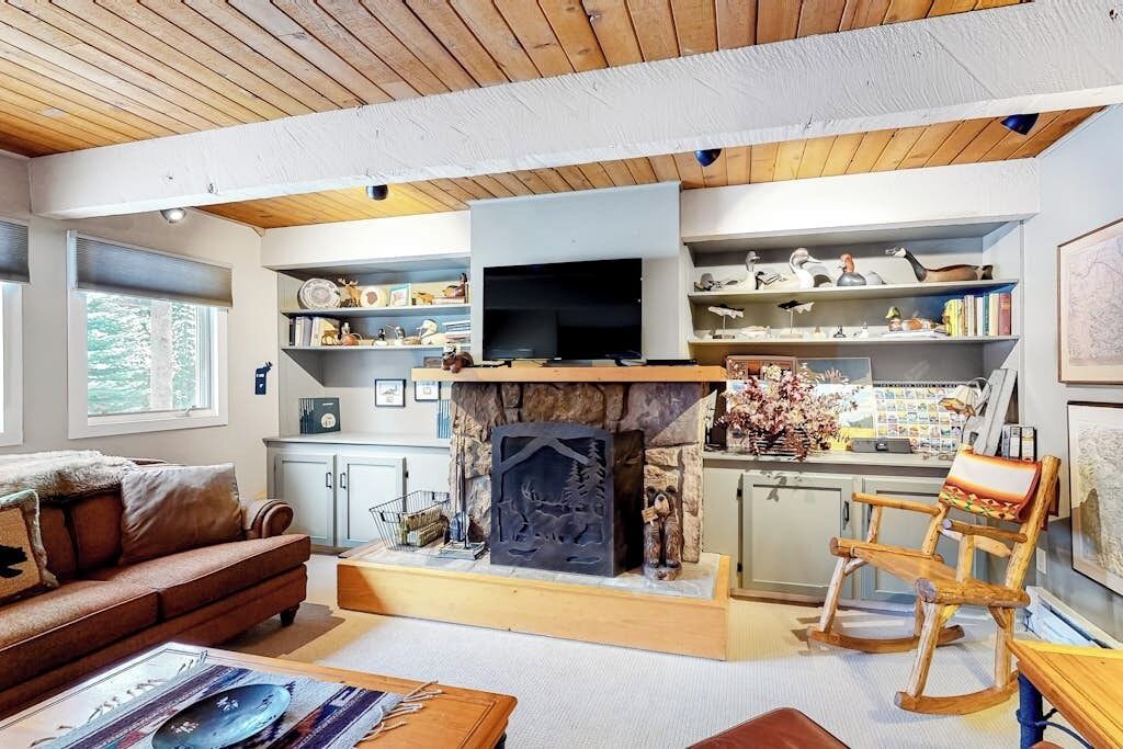 Photo of Livingroom in Big Sky Meadow Village